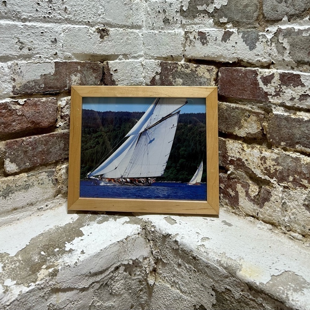 Vintage Framed Yacht Photograph Measures 11.25 x 9.25 x 1 inches. - Picture 3 of 8